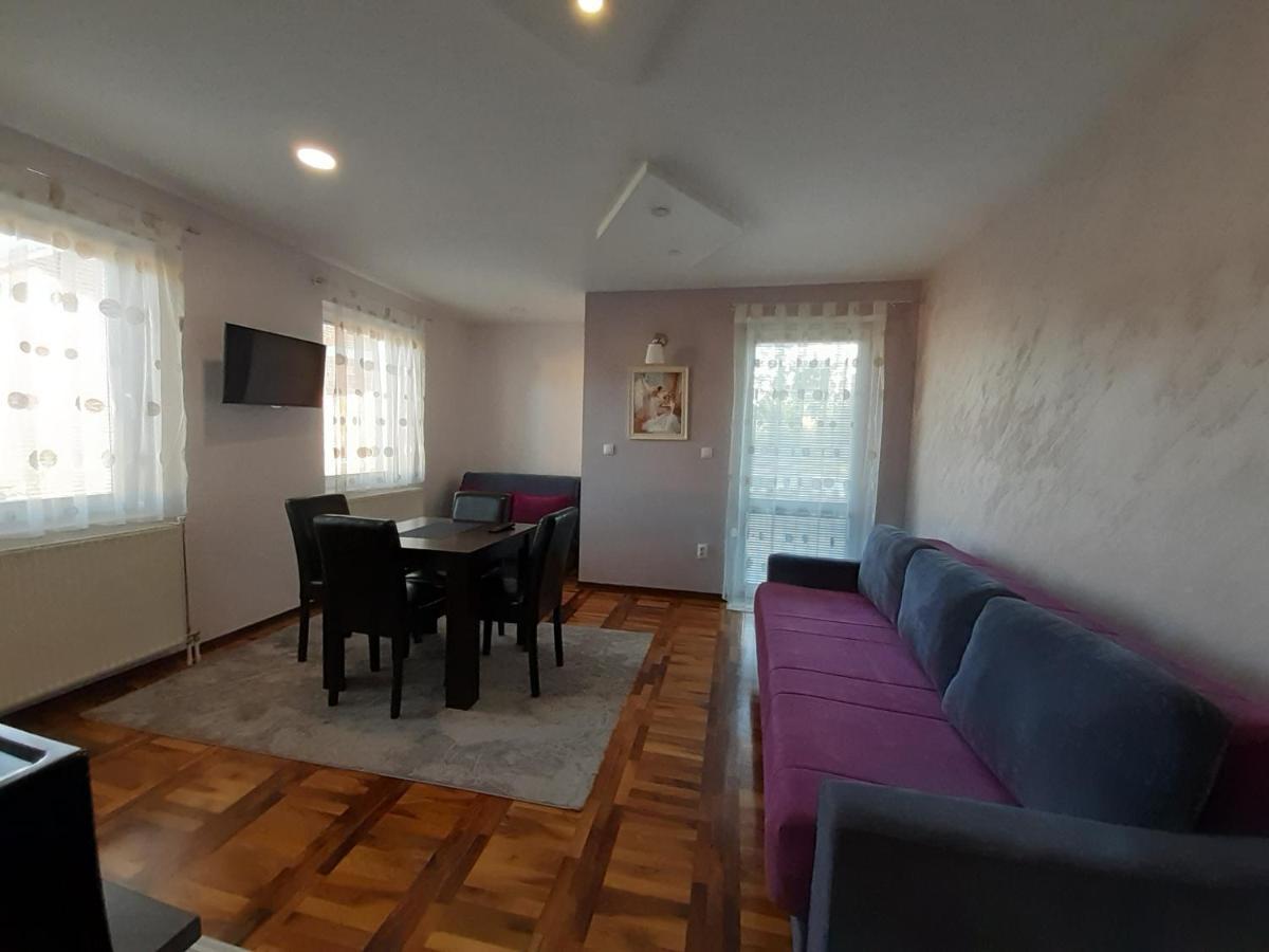 זלאטיבור Apartments Vila Velickovic מראה חיצוני תמונה