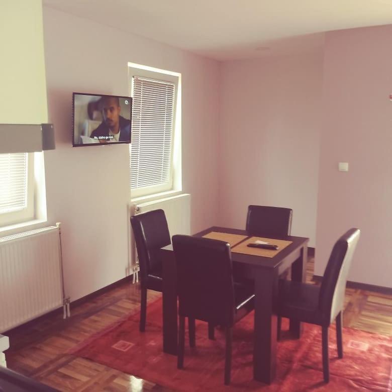 זלאטיבור Apartments Vila Velickovic מראה חיצוני תמונה
