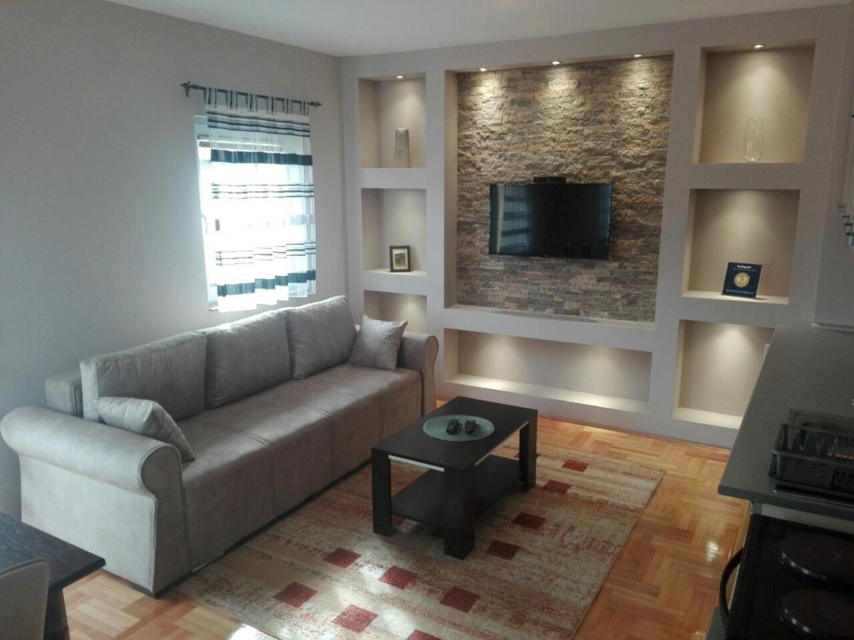זלאטיבור Apartments Vila Velickovic מראה חיצוני תמונה